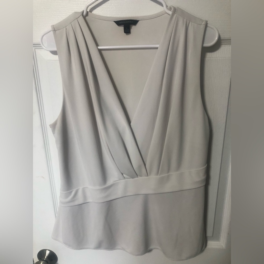 Banana republic sleeveless blouse